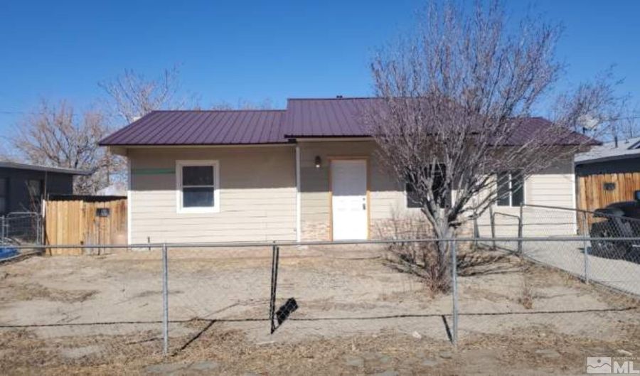 121 Hermansen St, Hawthorne, NV 89415 - 3 Beds, 2 Bath