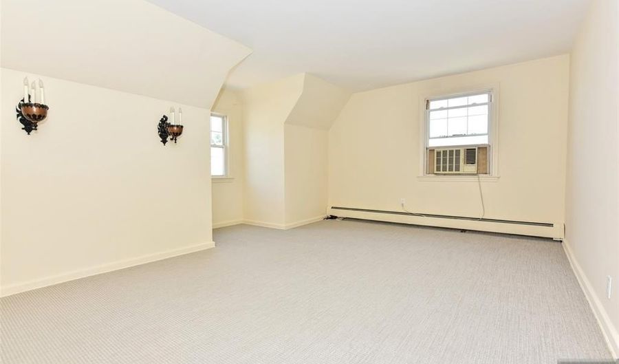 28 Reid Avenue 2, Bergenfield, NJ 07621 - 1 Beds, 1 Bath