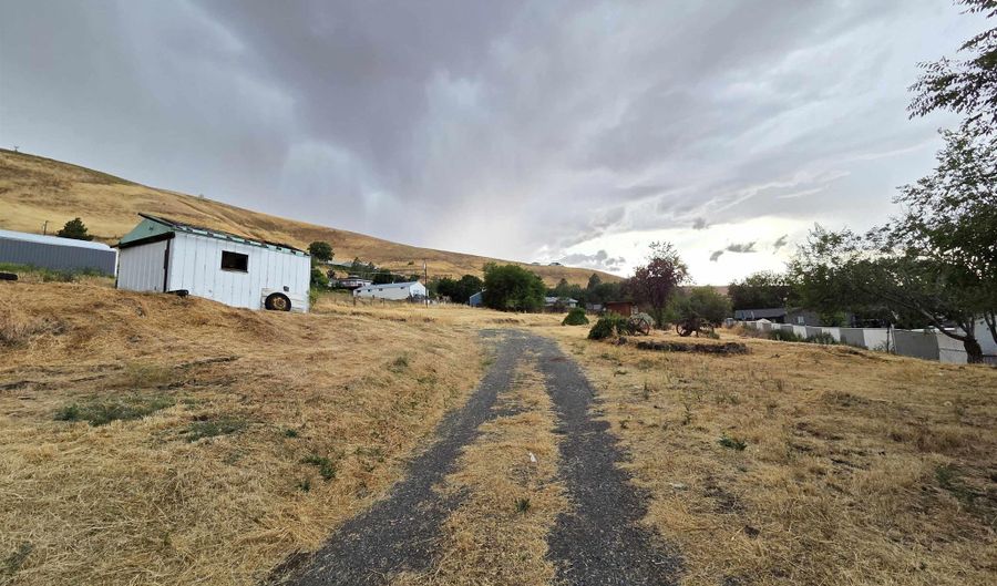 320 Harding St, Asotin, WA 99402 - 0 Beds, 0 Bath