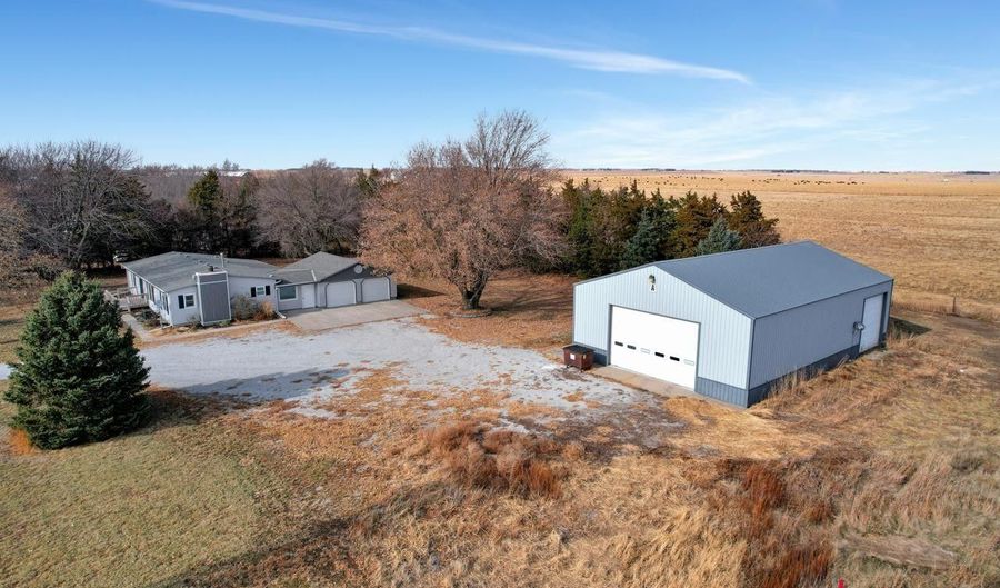 2890 Pioneers Rd, Milford, NE 68405 - 2 Beds, 2 Bath