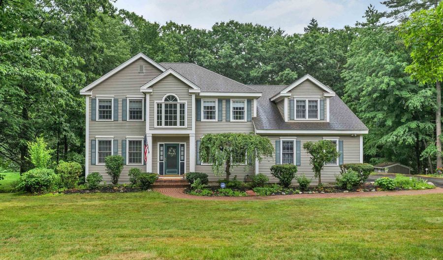 55 Dunlap Dr, Bedford, NH 03110 - 4 Beds, 3 Bath