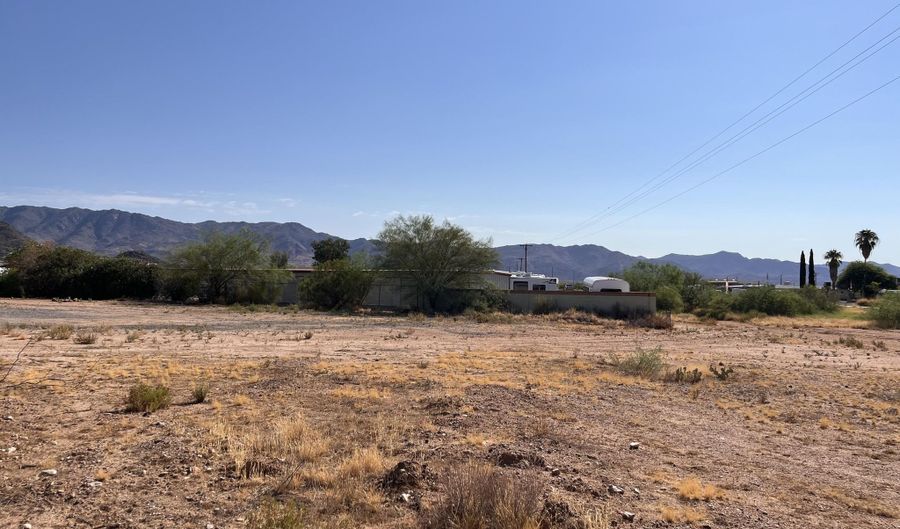 26725 S GRANDVIEW Dr E B, Congress, AZ 85332 - 0 Beds, 0 Bath