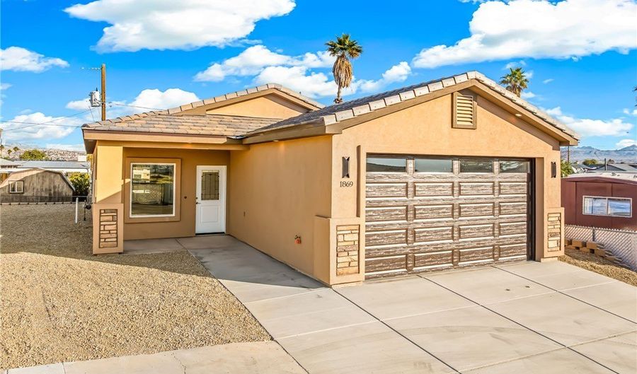 1869 Avalon Dr, Bullhead City, AZ 86442 - 3 Beds, 2 Bath