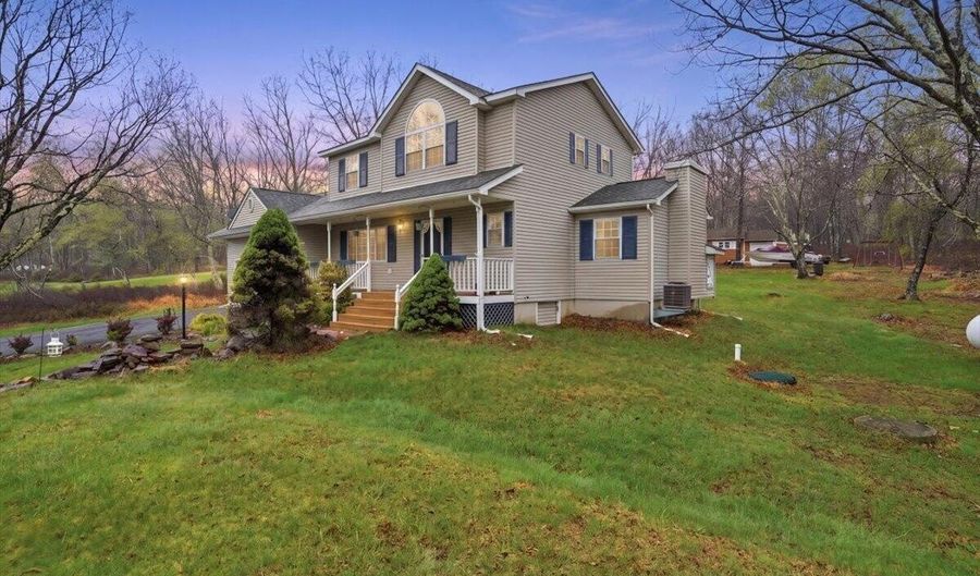 10 Farmer Ct, Albrightsville, PA 18210 - 3 Beds, 2 Bath