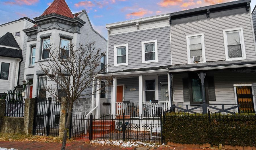 737 MORTON St NW #2, Washington, DC 20010 - 2 Beds, 2 Bath