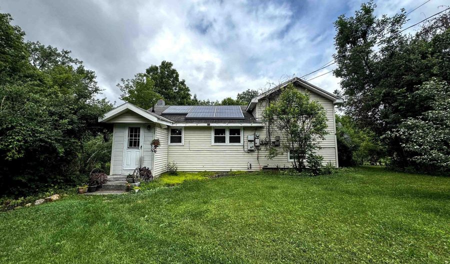 118 Foster Dr, Bennington, VT 05201 - 5 Beds, 2 Bath