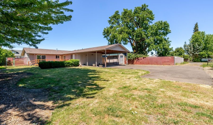 1625 Jackson St SE, Albany, OR 97322 - 3 Beds, 2 Bath