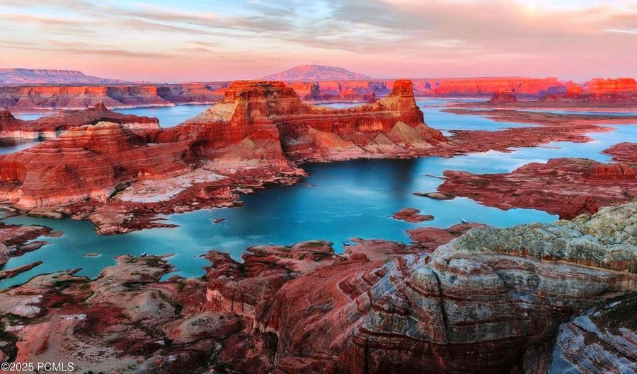 Powell Springs Lot 3r, Big Water, UT 84741 - 0 Beds, 0 Bath