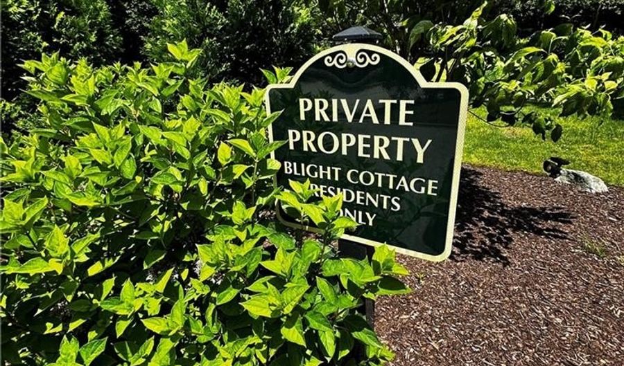 446 Bellevue Ave 6, Newport, RI 02840 - 1 Beds, 1 Bath