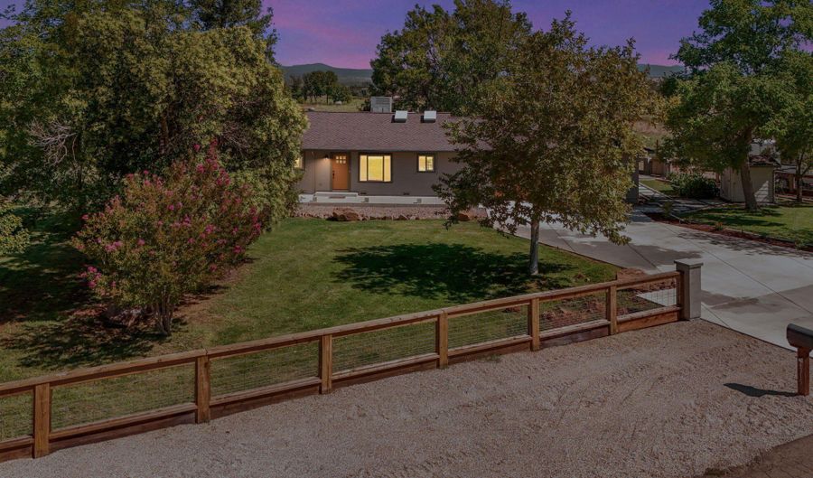 4315 Webb Rd, Anderson, CA 96007 - 3 Beds, 2 Bath