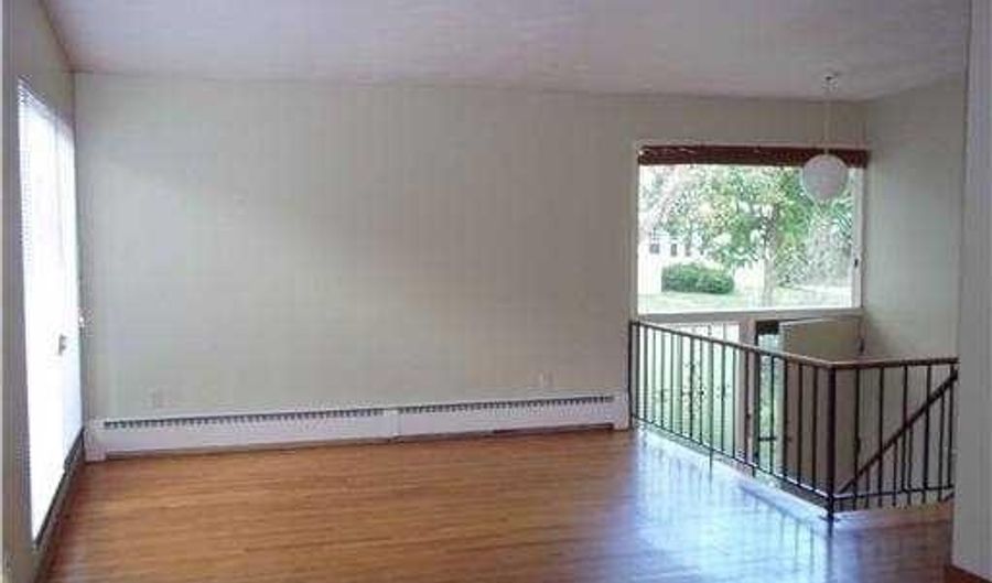 1011 Olivia Ave, Ann Arbor, MI 48104 - 2 Beds, 1 Bath