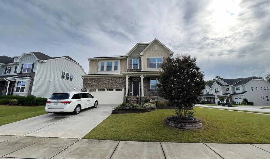 267 Crestmont Ridge Dr, Apex, NC 27523 - 4 Beds, 4 Bath