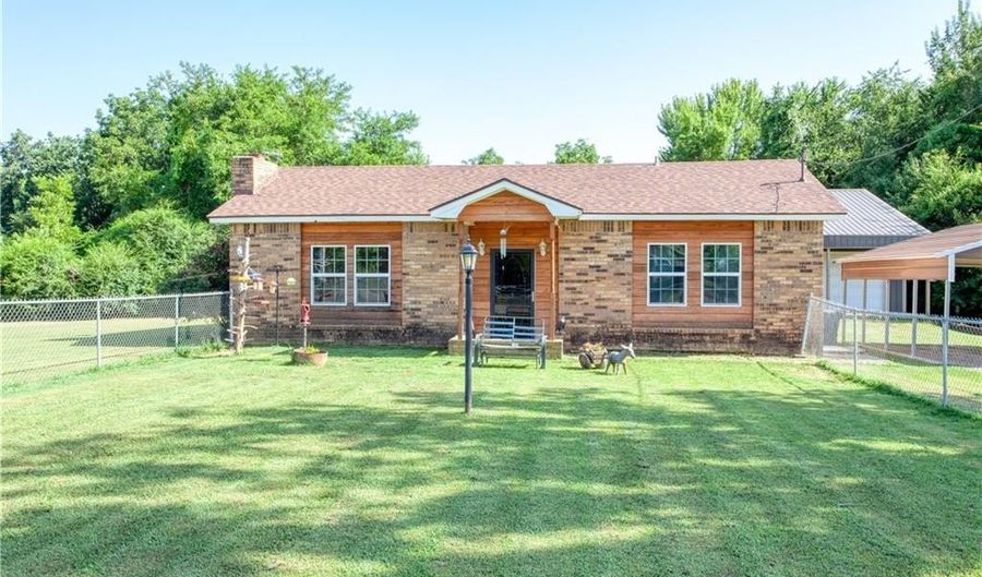 4721 Red Hill Rd, Alma, AR 72921 - 2 Beds, 1 Bath