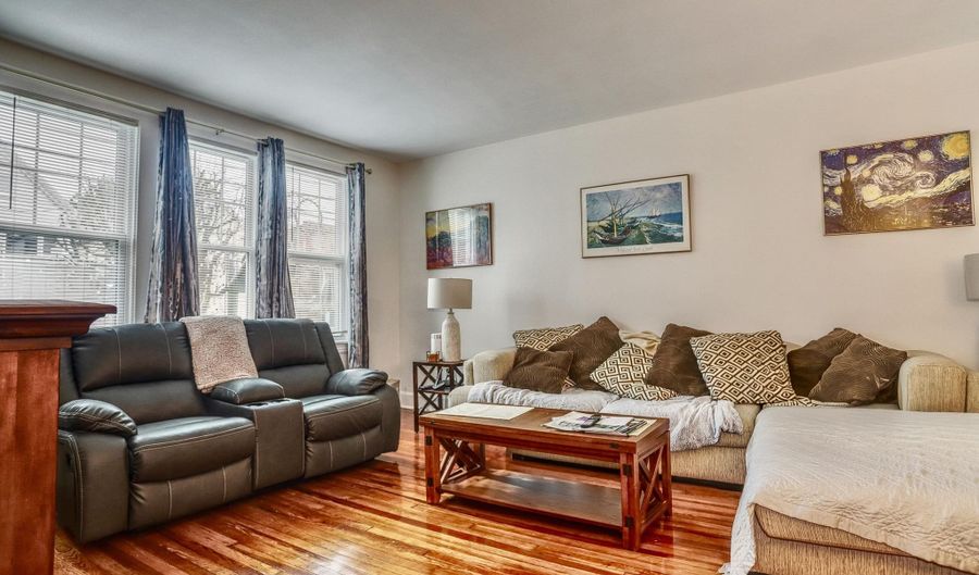 54 W 4TH St, Bayonne, NJ 07002 - 6 Beds, 3 Bath