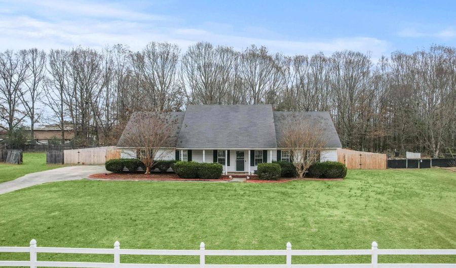 22414 Howard St, Athens, AL 35613 - 4 Beds, 3 Bath