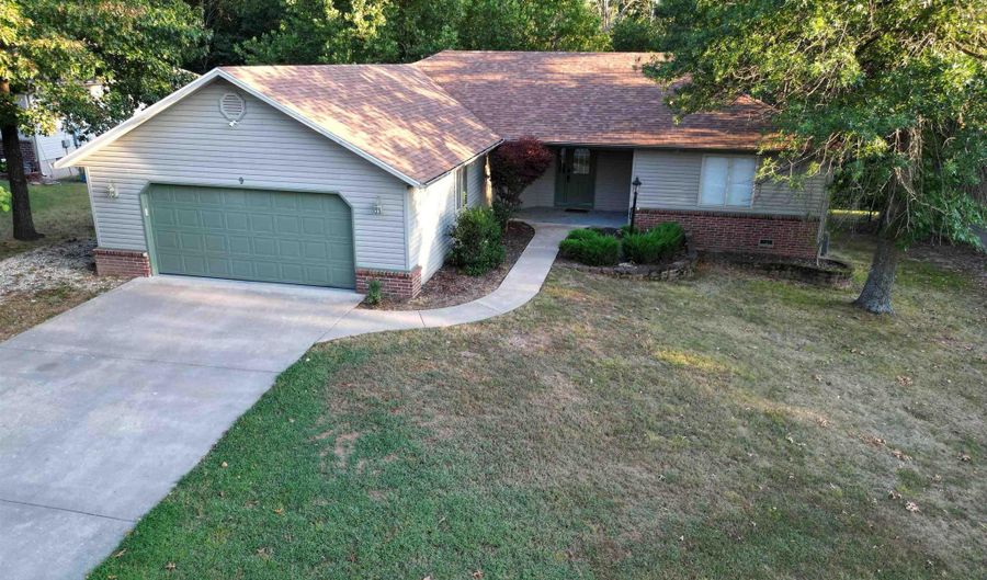 9 Piccadilly Ln, Bella Vista, AR 72714 - 3 Beds, 2 Bath