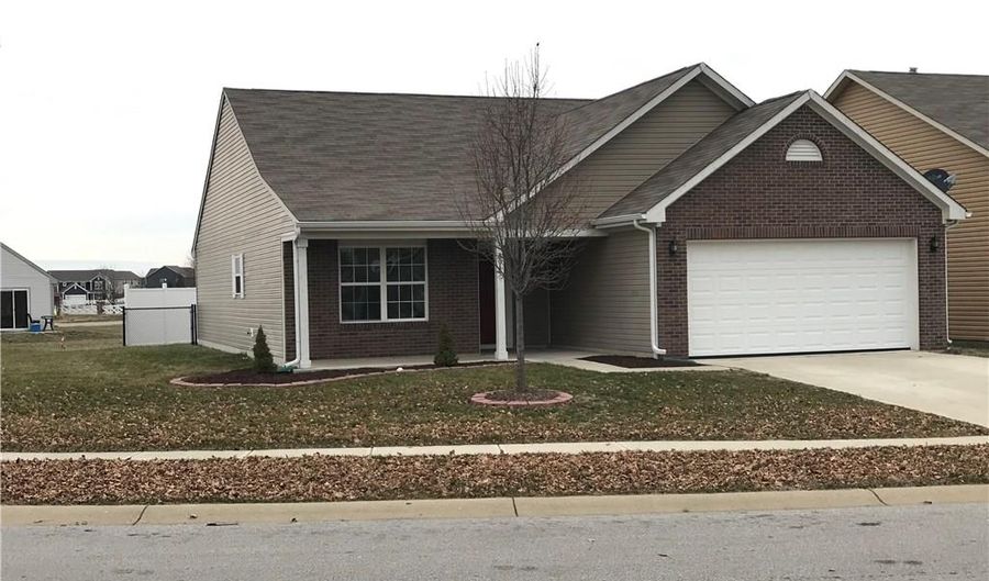8045 Apalachee Dr, Indianapolis, IN 46217 - 3 Beds, 2 Bath