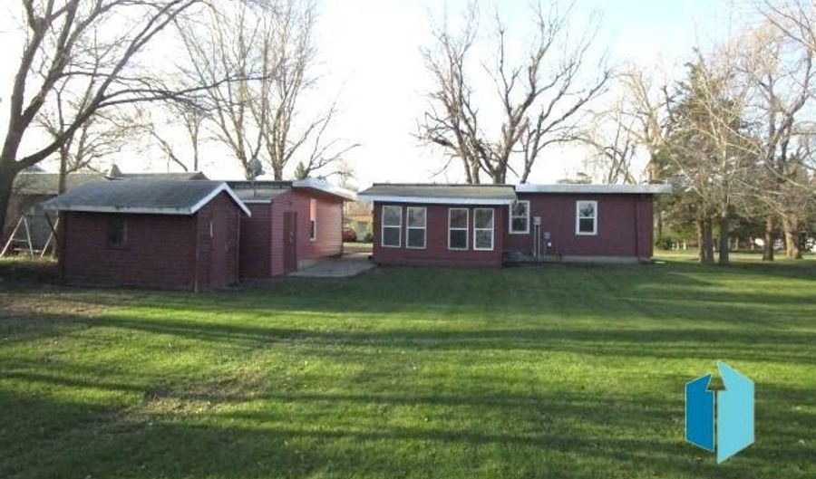 420 W Essex Ave, Salem, SD 57058 - 2 Beds, 1 Bath