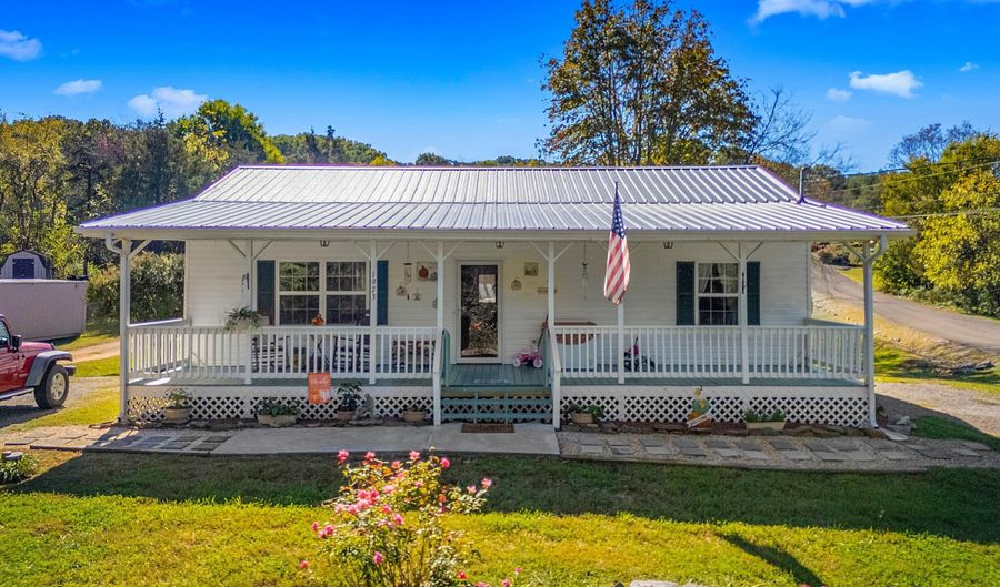 1973 Rocky Springs Rd, Bean Station, TN 37708 - 3 Beds, 2 Bath