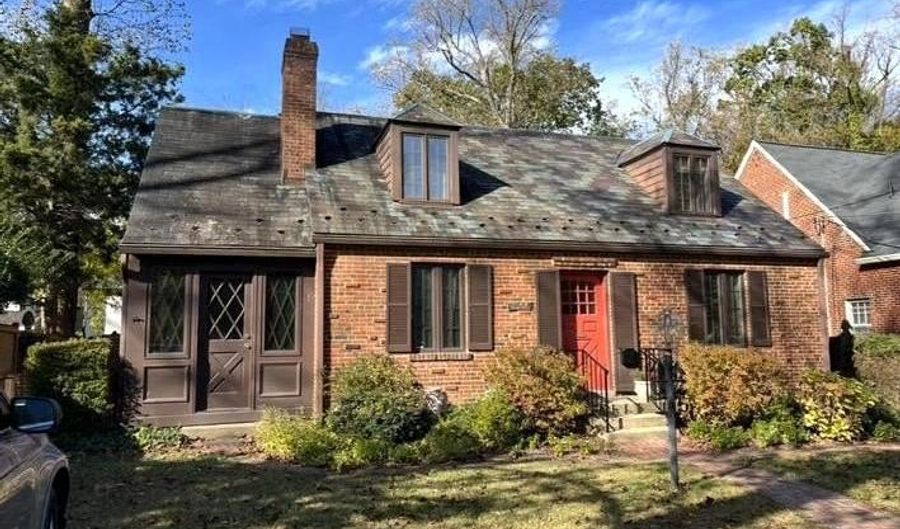 8904 GRANT St, Bethesda, MD 20817 - 4 Beds, 3 Bath