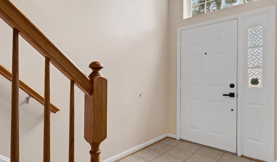 3914 ELITE St, Bowie, MD 20716 - 2 Beds, 4 Bath