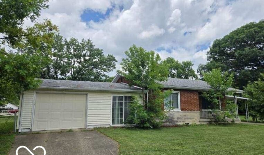 1638 Standish Ave, Indianapolis, IN 46227 - 2 Beds, 1 Bath