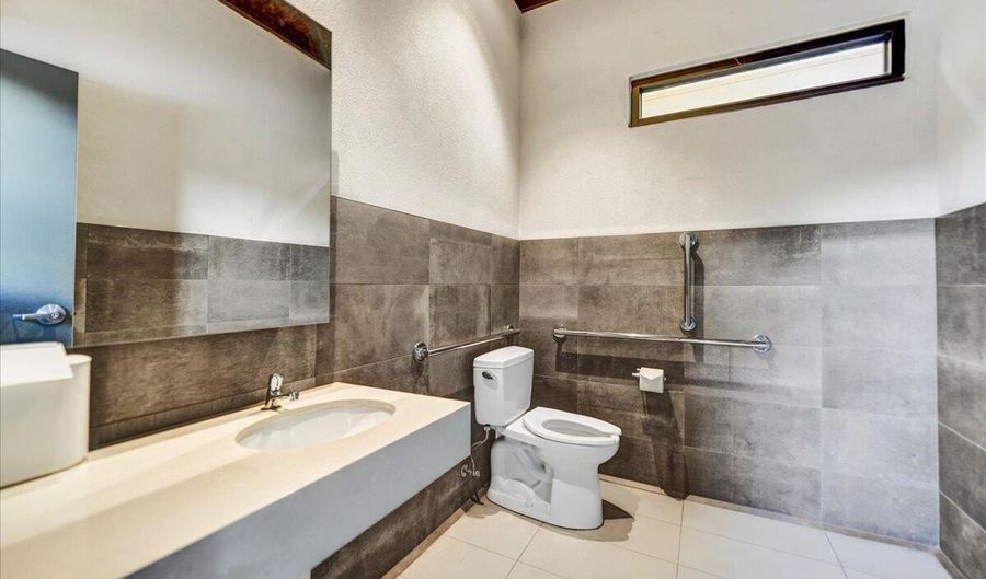 6525 E CAVE CREEK Rd 301, Cave Creek, AZ 85331 - 0 Beds, 0 Bath