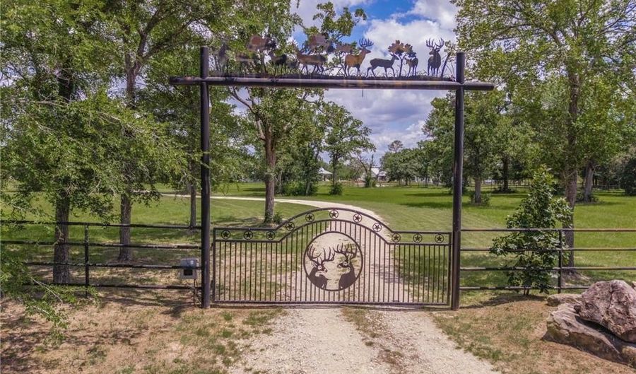 16660 Fm 3090 Rd, Anderson, TX 77830 - 5 Beds, 4 Bath