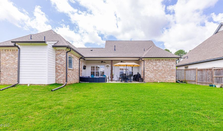 1300 Ballast Way, Brandon, MS 39047 - 4 Beds, 3 Bath