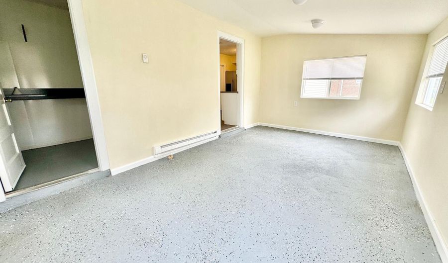 1424 S GOVERNORS Ave, Dover, DE 19904 - 3 Beds, 1 Bath