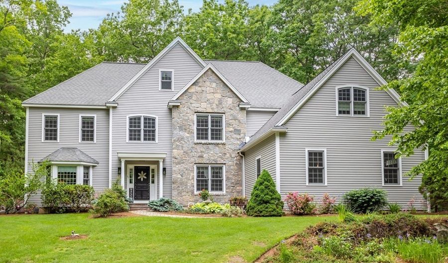 11 Quail Run, Bolton, MA 01740 - 4 Beds, 4 Bath
