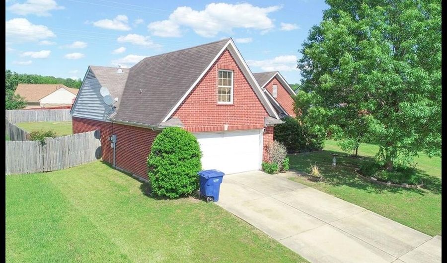 120 Oakleigh, Batesville, MS 38606 - 4 Beds, 2 Bath