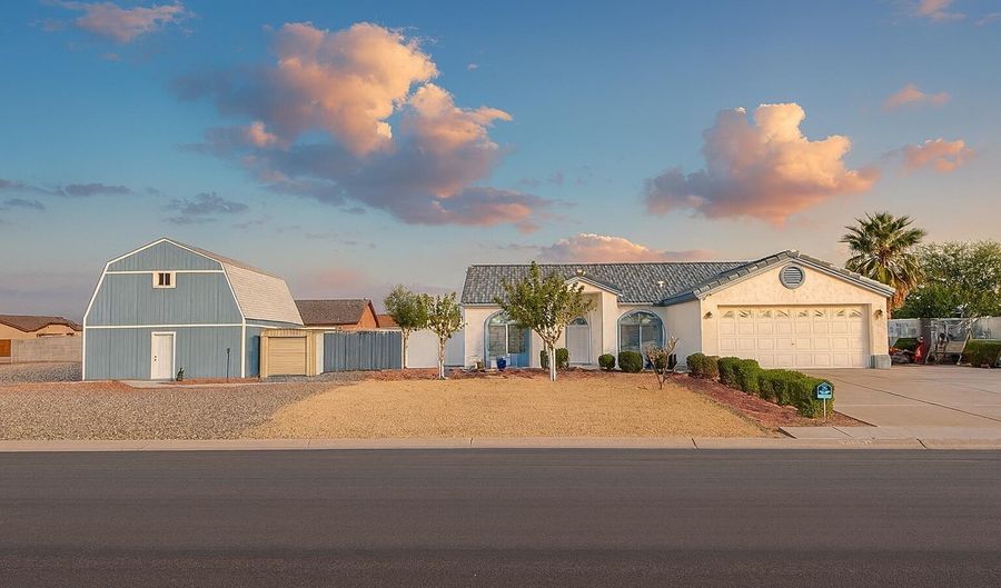 13067 S Del Rio Rd, Arizona City, AZ 85123 - 3 Beds, 2 Bath