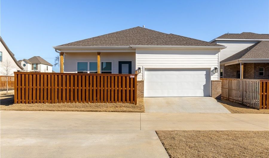 6300 Beacon St, Bentonville, AR 72713 - 4 Beds, 3 Bath