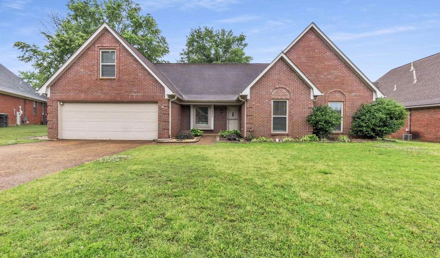 2957 VALLEY LAKE Dr, Bartlett, TN 38135 - 4 Beds, 2 Bath