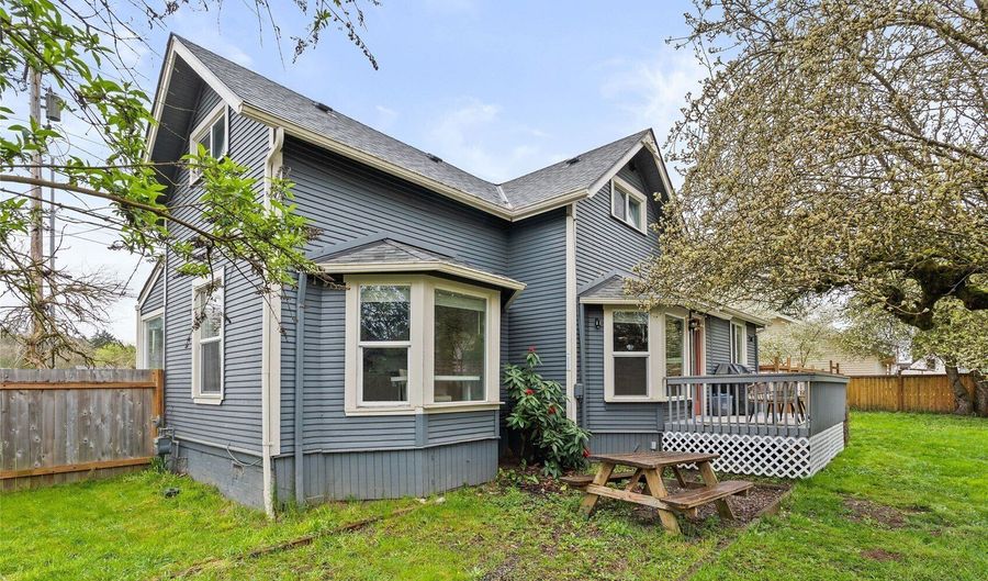 11 R St SE, Auburn, WA 98002 - 3 Beds, 2 Bath