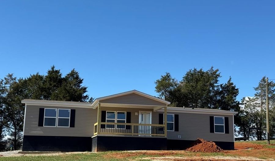 400 Lake Dr, Albany, KY 42602 - 4 Beds, 2 Bath