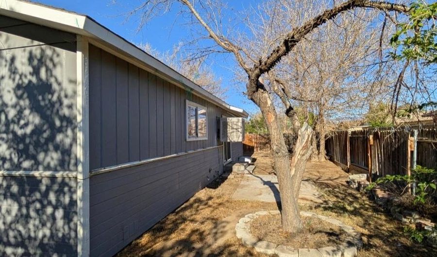 848 C St, Fernley, NV 89408 - 3 Beds, 2 Bath