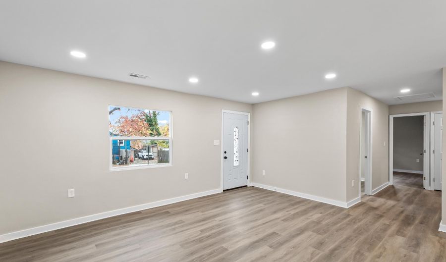 5418 VARNUM St, Bladensburg, MD 20710 - 3 Beds, 2 Bath