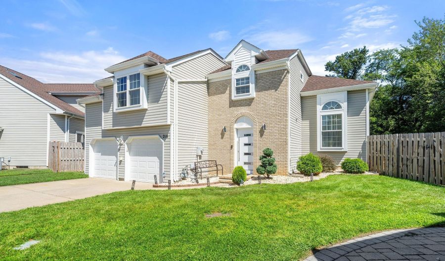 210 Kentucky Way, Freehold, NJ 07728 - 3 Beds, 3 Bath