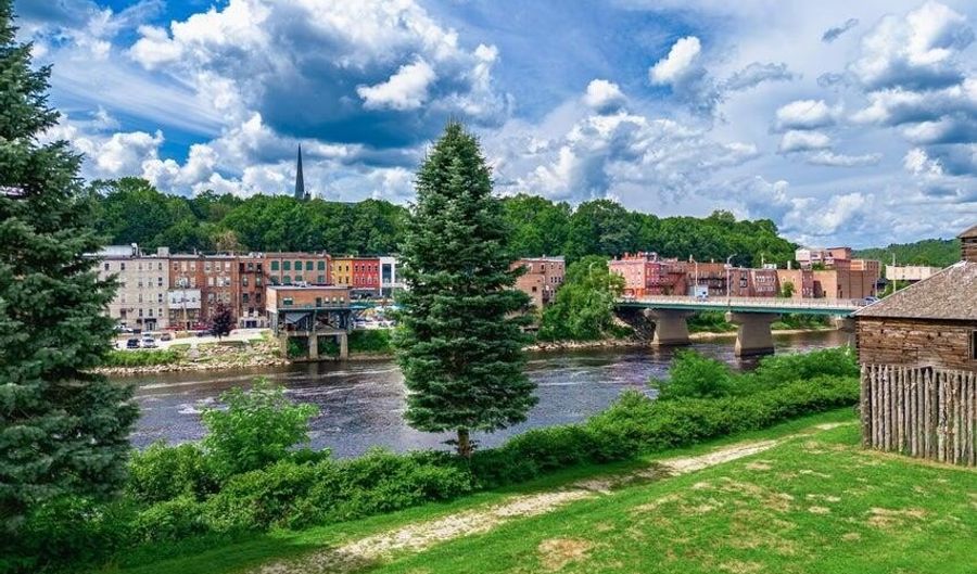 2 Howard St, Augusta, ME 04330 - 0 Beds, 0 Bath