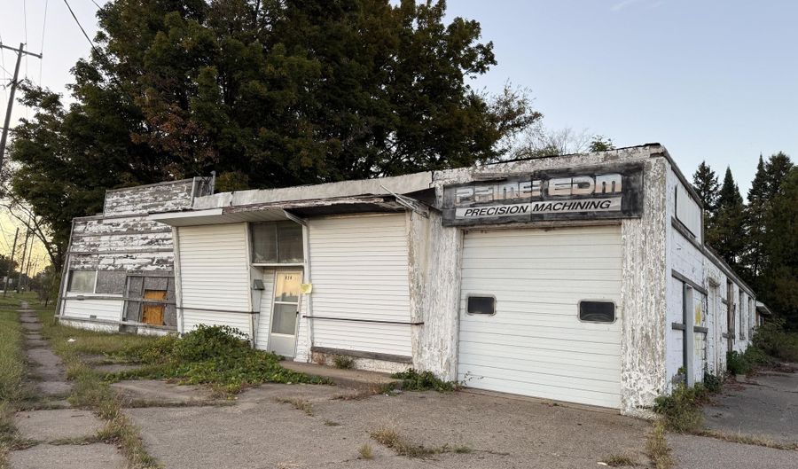 926 Austin Ave, Albion, MI 49224 - 0 Beds, 1 Bath