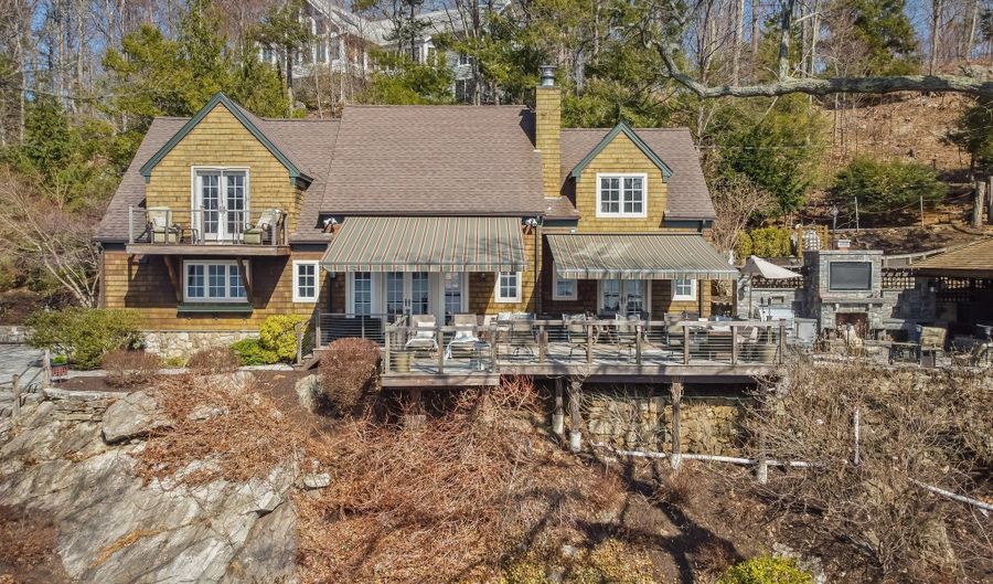 11 Driftwood Rd, Danbury, CT 06811 - 3 Beds, 3 Bath
