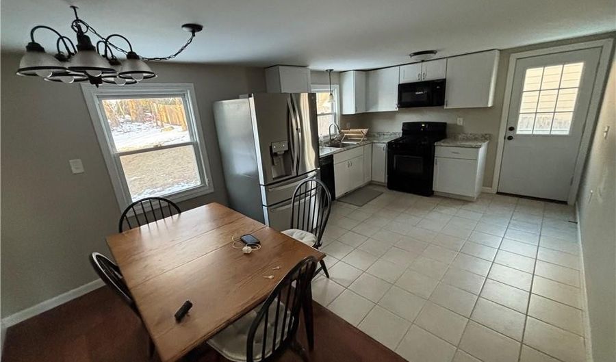 24 Howard Ave, North Providence, RI 02911 - 3 Beds, 1 Bath