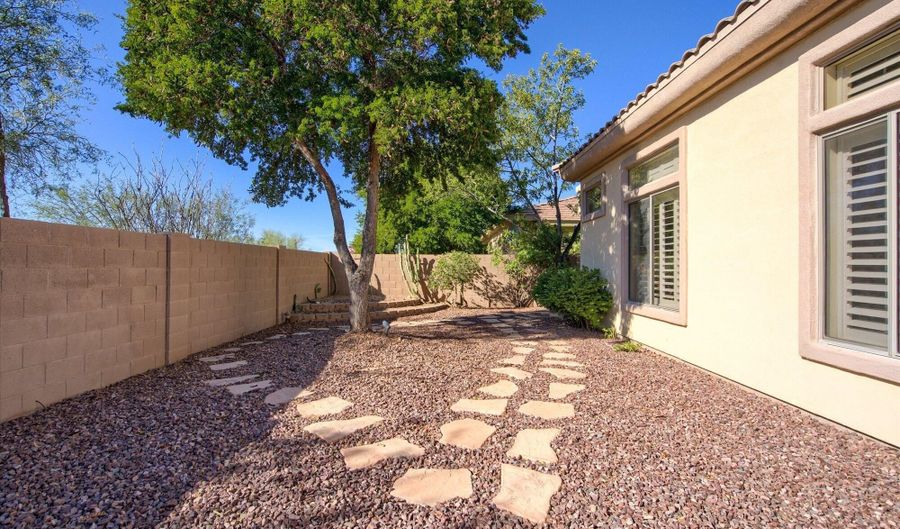 42234 N STONEMARK Dr, Anthem, AZ 85086 - 3 Beds, 3 Bath