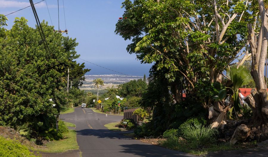 73-1177 AHULANI St, Kailua Kona, HI 96740 - 5 Beds, 6 Bath