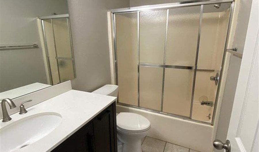 3561 Lonedell 3561, Arnold, MO 63010 - 2 Beds, 2 Bath