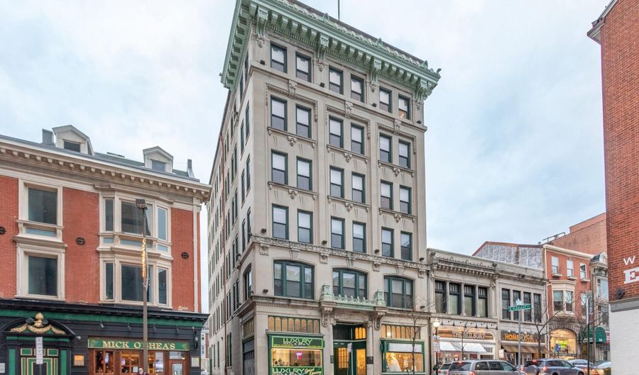 330 N CHARLES St 3C, Baltimore, MD 21201 - 1 Beds, 1 Bath