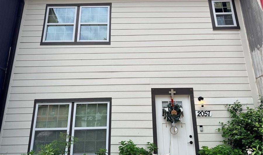2057 Lenoa Ln, Austell, GA 30106 - 2 Beds, 3 Bath
