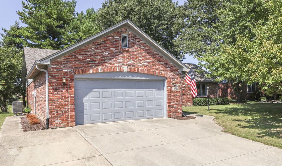 8644 Rahke Rd, Indianapolis, IN 46217 - 3 Beds, 2 Bath